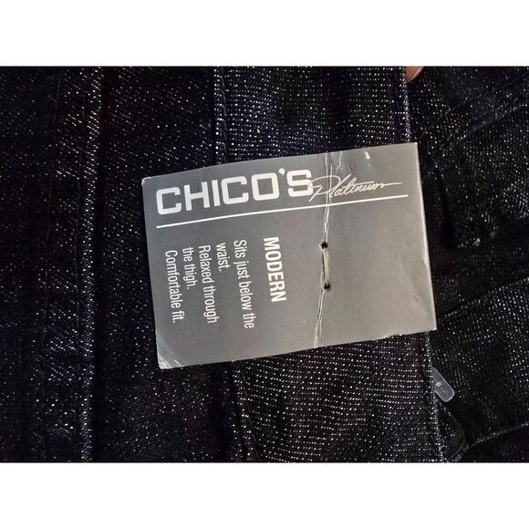 Chicos Modern Fit Straight Leg Dark Wash Embellished Pocket Jeans Size 2 Short - Picture 8 of 13
